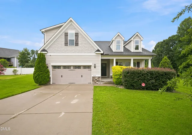 Photo 2 of Single family home for sale at 109 Dandy Flush Ct, Garner, NC 27529 | MLS# 10185985 | Listing updated on 2026-10-03