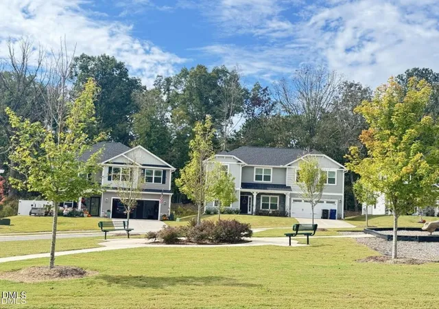 Photo 4 of Single family home for sale at 352 Bishop Ln, Sanford, NC 27330 | MLS# 10184465 | Listing updated on 2026-09-21