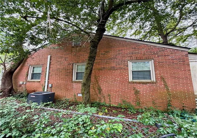 Photo 4 of Sale Pending at 509 Martine Rd, Fayetteville, NC 28305 | MLS# 767143 | Listing updated on 2026-09-23
