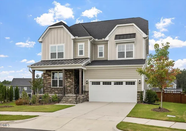 Photo 1 of Single family home for sale at 245 N Crest Dr, Chapel Hill, NC 27517 | MLS# 10184958 | Listing updated on 2026-08-21