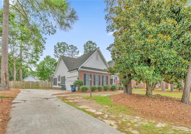 Photo 2 of Sale Pending at 5437 Labrador Dr, Hope Mills, NC 28348 | MLS# 767212 | Listing updated on 2026-08-20