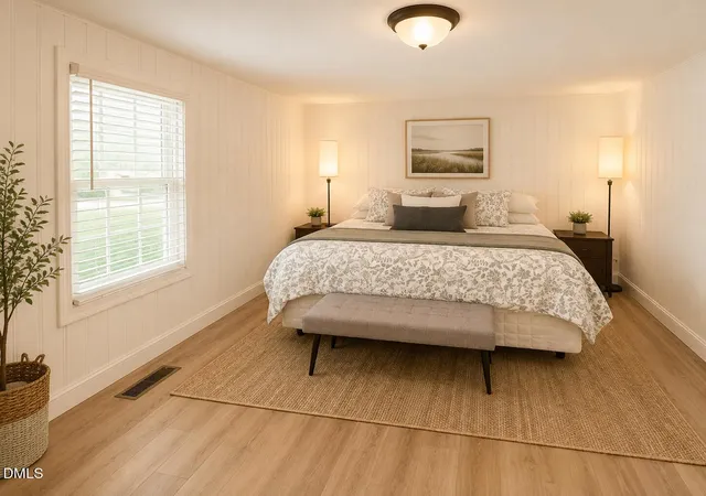 Photo 4 of Manufactured home for sale at 305 W Preston St, Selma, NC 27576 | MLS# 10184856 | Listing updated on 2026-10-08