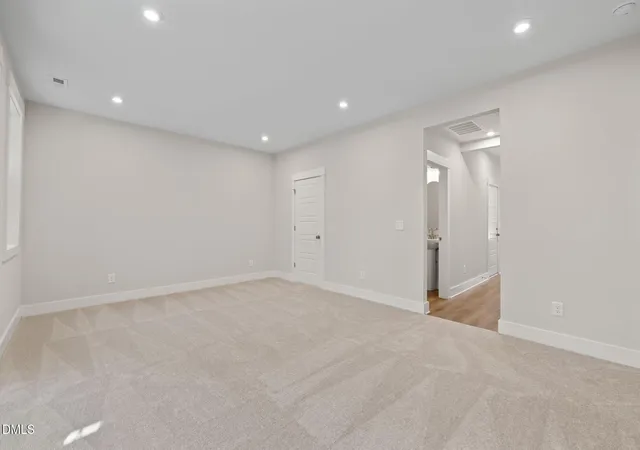5th image of 530 Plumleaf Ln, Durham, NC 27703 | MLS# 10184526