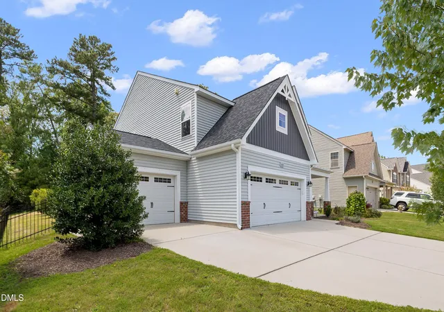 2nd image of 3433 Grosbeak Wy, Raleigh, NC 27616 | MLS# 10184581