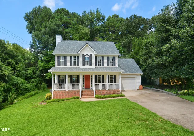 Photo 1 of Single family home for sale at 6901 River Birch Dr, Raleigh, NC 27613 | MLS# 10185108 | Listing updated on 2026-09-14
