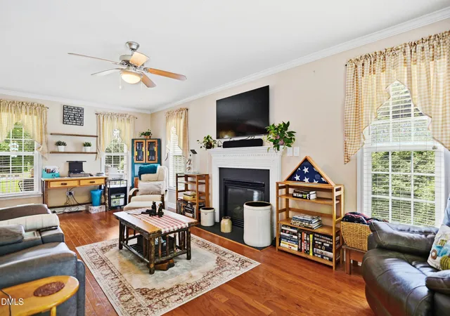 Photo 3 of Single family home for sale at 6901 River Birch Dr, Raleigh, NC 27613 | MLS# 10185108 | Listing updated on 2026-09-14