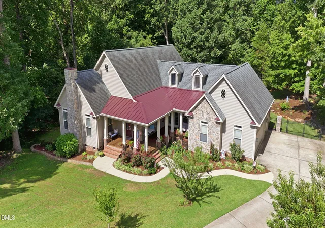 2nd image of 104 Flat Rock Ct, Garner, NC 27529 | MLS# 10185059
