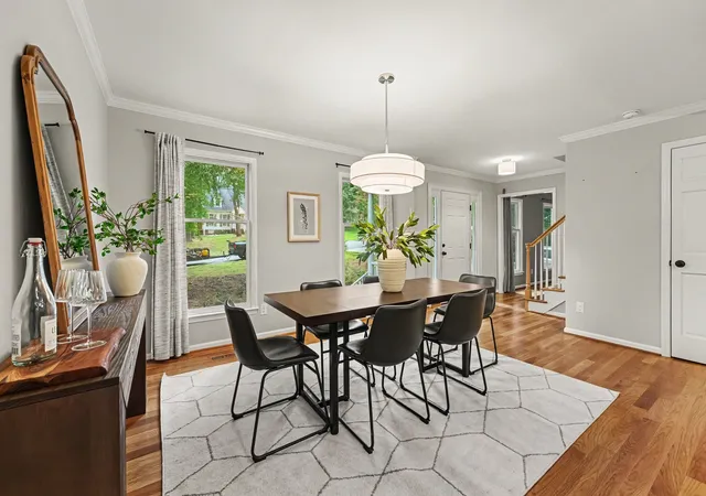 3rd image of 2469 Foxwood Dr, Chapel Hill, NC 27514 | MLS# 10184586