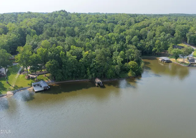 3rd image of 235 Pelican Point Ln, Semora, NC 27343 | MLS# 10186177