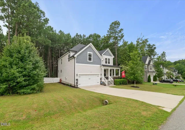Photo 3 of Single family home for sale at 393 Badger Pass Dr, Clayton, NC 27527 | MLS# 10185007 | Listing updated on 2026-08-27
