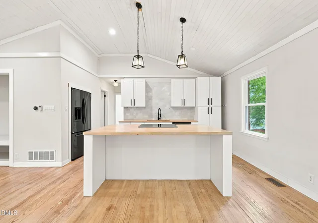 Photo 3 of Single family home for sale at 3108 Brentwood Rd, Raleigh, NC 27604 | MLS# 10184660 | Listing updated on 2026-09-13