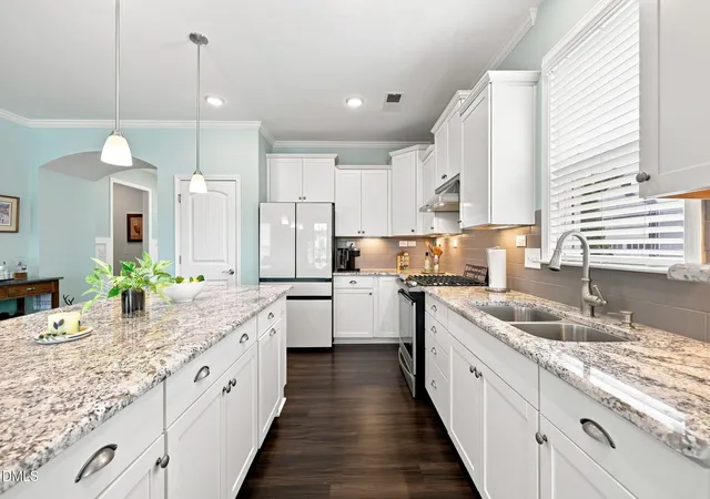Photo 4 of Single family home for sale at 1021 Calista Dr, Wake Forest, NC 27587 | MLS# 10185568 | Listing updated on 2026-10-11