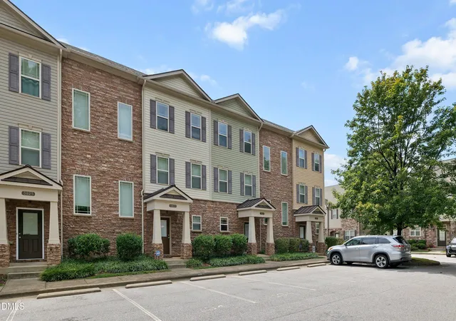 Photo 1 of Townhouse for sale at 3829 Glenhaven Rd, Raleigh, NC 27606 | MLS# 10186580 | Listing updated on 2026-09-24