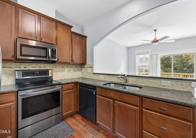 Photo 3 of Townhouse for sale at 3829 Glenhaven Rd, Raleigh, NC 27606 | MLS# 10186580 | Listing updated on 2026-09-24