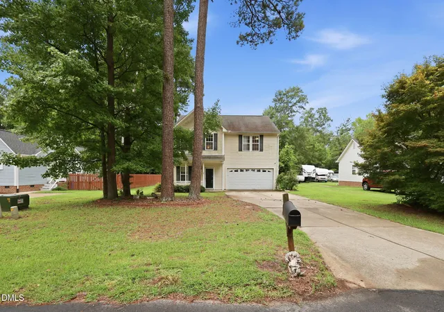 Photo 3 of Single family home for sale at 30 Hunters Way, Angier, NC 27501 | MLS# 10184723 | Listing updated on 2026-08-06