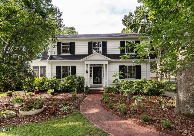 Photo 1 of Sale Pending at 912 W Davis St, Burlington, NC 27215 | MLS# 10185986 | Listing updated on 2026-09-18