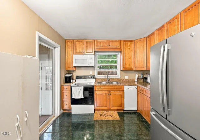 5th image of 327 Burke St, Gibsonville, NC 27249 | MLS# 10185178