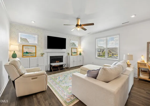 Photo 3 of Single family home for sale at 320 Long Lake Dr, Fuquay Varina, NC 27526 | MLS# 10184985 | Listing updated on 2026-09-21