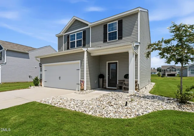 Photo 2 of Single family home for sale at 106 Scoville St, Oxford, NC 27565 | MLS# 10187980 | Listing updated on 2026-09-10