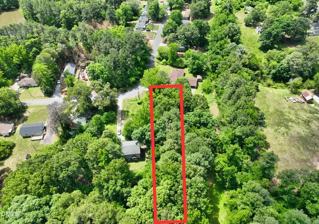 3rd image of 3057 Lake Dr, Durham, NC 27704 | MLS# 10184678