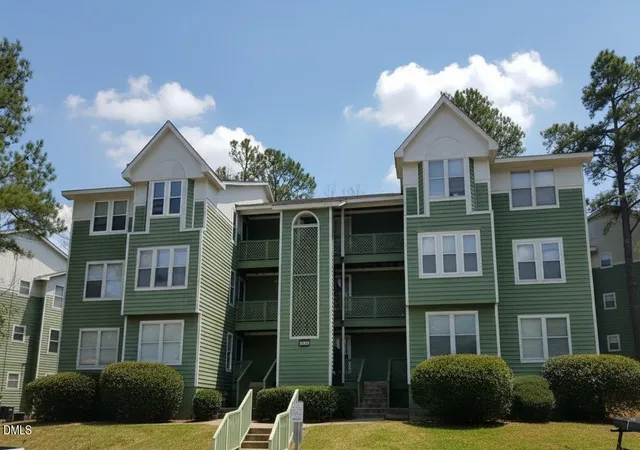 1st image of 6805 Willowbrook Dr #4, Fayetteville, NC 28314 | MLS# 10184738