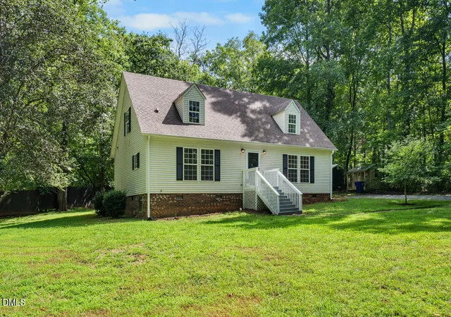 Photo 2 of Single family home for sale at 3722 Krystle Ct, Hillsborough, NC 27278 | MLS# 10185153 | Listing updated on 2026-09-22