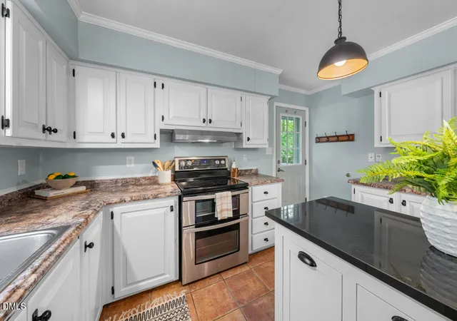 Photo 4 of Single family home for sale at 3722 Krystle Ct, Hillsborough, NC 27278 | MLS# 10185153 | Listing updated on 2026-09-22