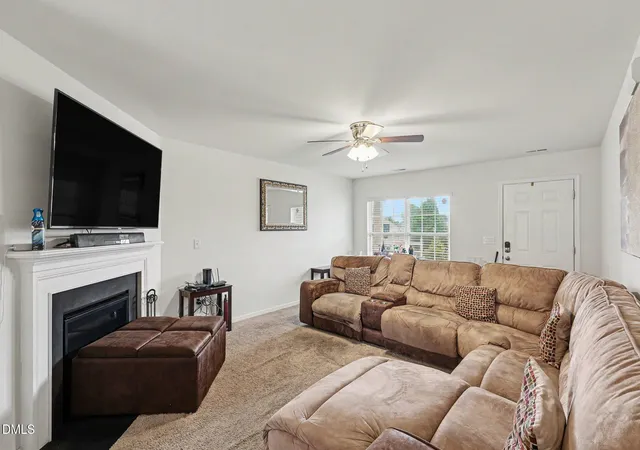 Photo 3 of Sale Pending at 3913 Huntsmoor Ln Nw, Wilson, NC 27896 | MLS# 10184933 | Listing updated on 2026-09-07