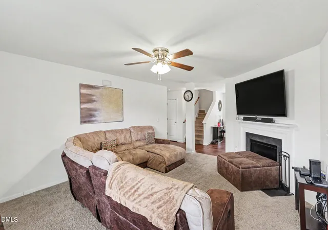 Photo 3 of Sale Pending at 3913 Huntsmoor Ln NW, Wilson, NC 27896 | MLS# 10184933 | Listing updated on 2026-09-07