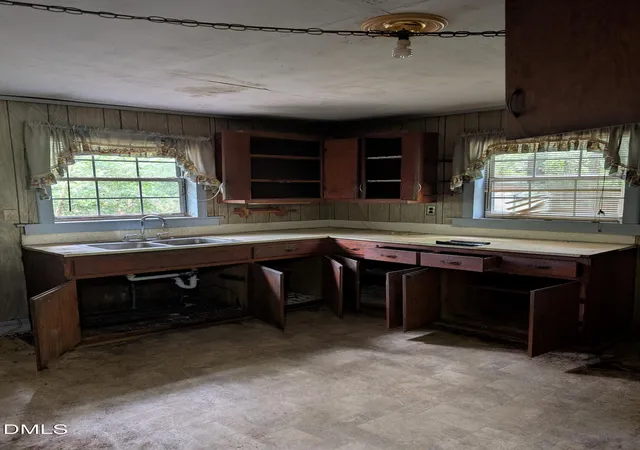 2nd image of 1814 Cole Mill Rd, Durham, NC 27712 | MLS# 10184798