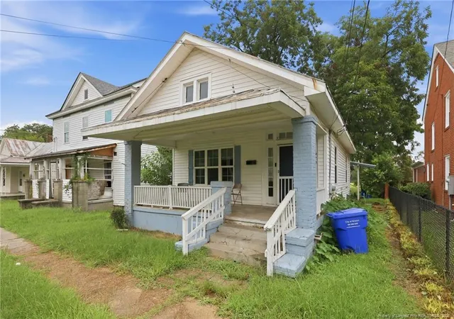 2nd image of 424 E Blount St, Kinston, NC 28501 | MLS# 767253
