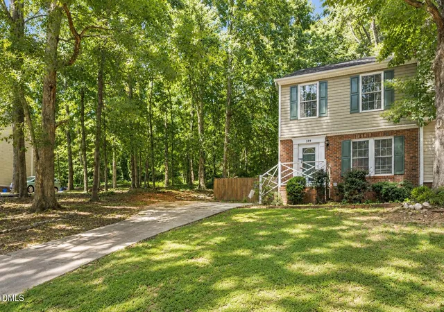 2nd image of 329 Glencoe Dr, Wake Forest, NC 27587 | MLS# 10186279