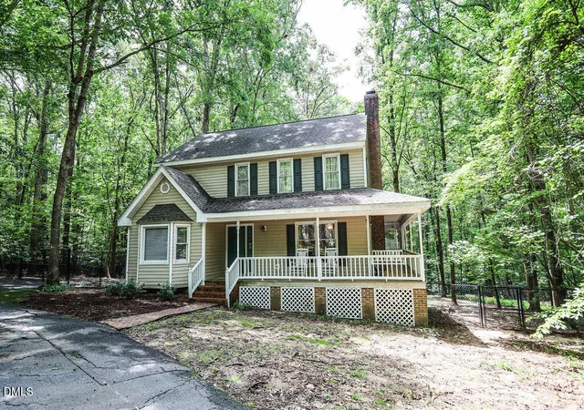 Photo 2 of Single family home for sale at 2013 Fox Den, Clayton, NC 27527 | MLS# 10184817 | Listing updated on 2026-09-24