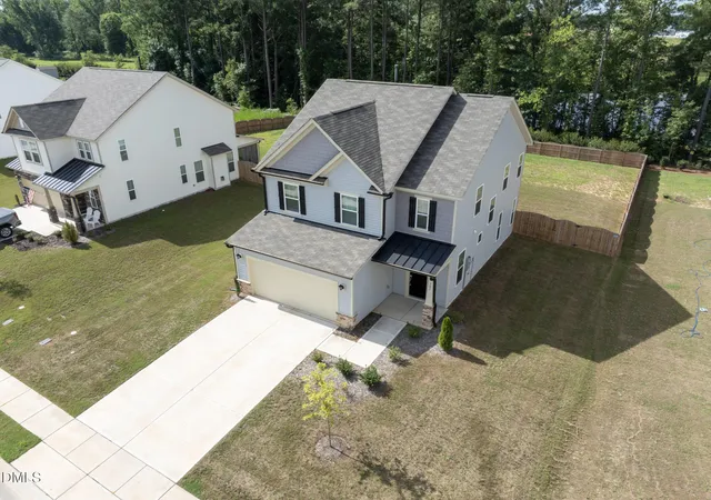 Photo 2 of Single family home for sale at 287 Winding Crk Dr, Lillington, NC 27546 | MLS# 10184830 | Listing updated on 2026-10-05