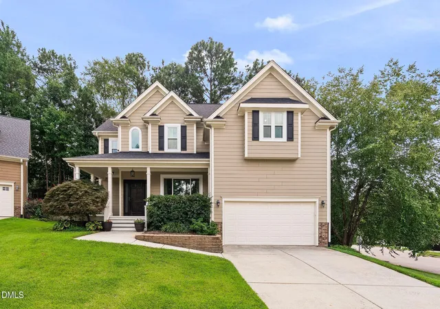 Photo 3 of Sale Pending at 1000 Proper Ct, Apex, NC 27502 | MLS# 10184843 | Listing updated on 2026-08-25