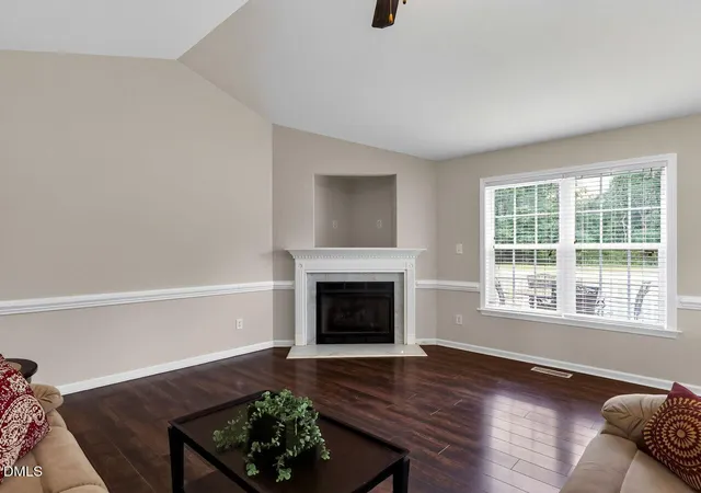 Photo 3 of Single family home for sale at 292 Middle Landing Dr, Smithfield, NC 27577 | MLS# 10184926 | Listing updated on 2026-09-27