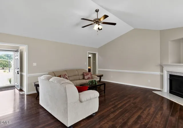 Photo 4 of Single family home for sale at 292 Middle Landing Dr, Smithfield, NC 27577 | MLS# 10184926 | Listing updated on 2026-09-27