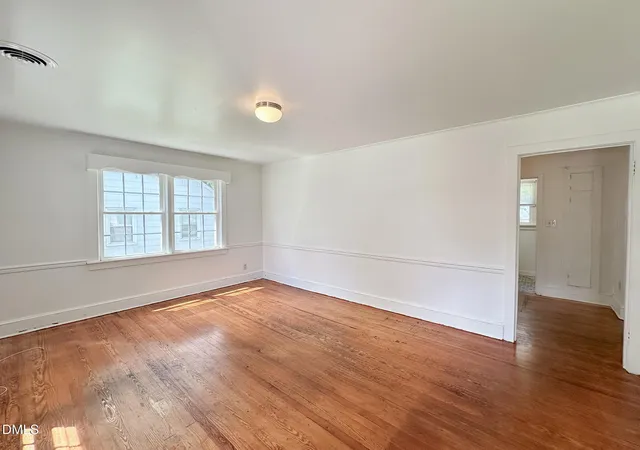 Photo 2 of Sale Pending at 128 Battle Ave, Warrenton, NC 27589 | MLS# 10184868 | Listing updated on 2026-09-01