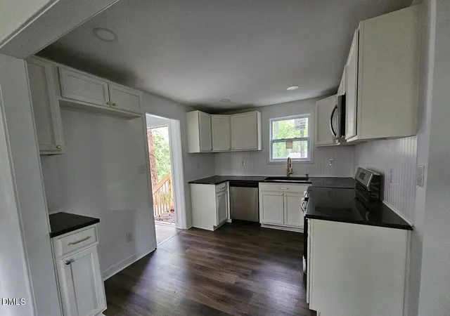 2nd image of 2506 Dominion St, Durham, NC 27704 | MLS# 10184870