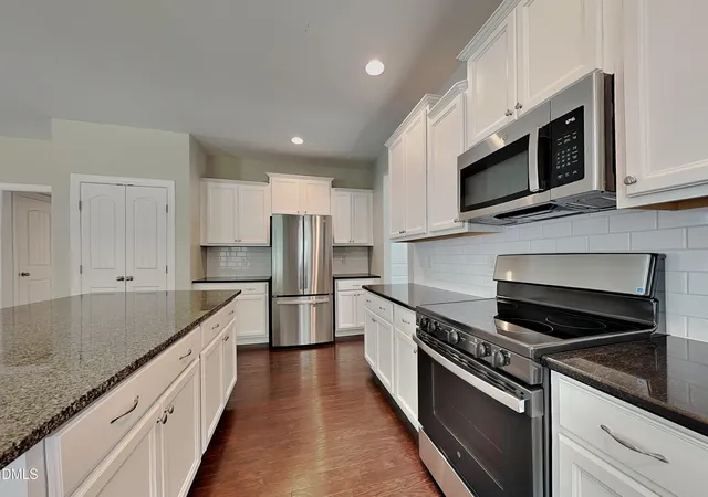 3rd image of 51 Tall Oak Ct, Clayton, NC 27520 | MLS# 10184968