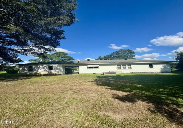 Photo 3 of Single family home for sale at 2099 N Salemburg Hwy, Salemburg, NC 28385 | MLS# 10184953 | Listing updated on 2026-08-07