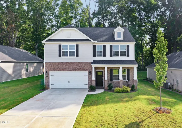 Photo 1 of Single family home for sale at 2570 Summersby Dr, Mebane, NC 27302 | MLS# 10186392 | Listing updated on 2026-09-09