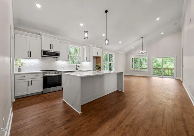 2nd image of 2549 Pinetop Ave, Graham, NC 27253 | MLS# 10185043