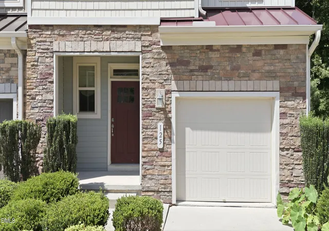 2nd image of 125 Hill Shore Ln, Clayton, NC 27527 | MLS# 10185832