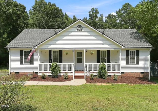 1st image of 215 Nelson Ct, Clayton, NC 27520 | MLS# 10185996