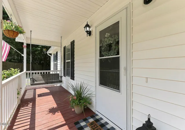 4th image of 215 Nelson Ct, Clayton, NC 27520 | MLS# 10185996