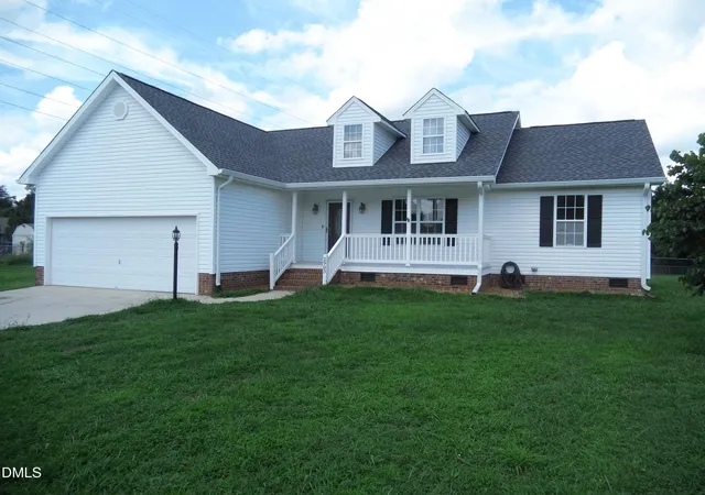 Photo 3 of Single family home for sale at 2903 Mitchell Wood Dr, Browns Summit, NC 27214 | MLS# 10185080 | Listing updated on 2026-10-07