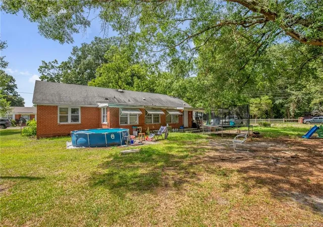 Photo 2 of Single family home for sale at 318 N Elm St, Maxton, NC 28364 | MLS# 765879 | Listing updated on 2026-09-05