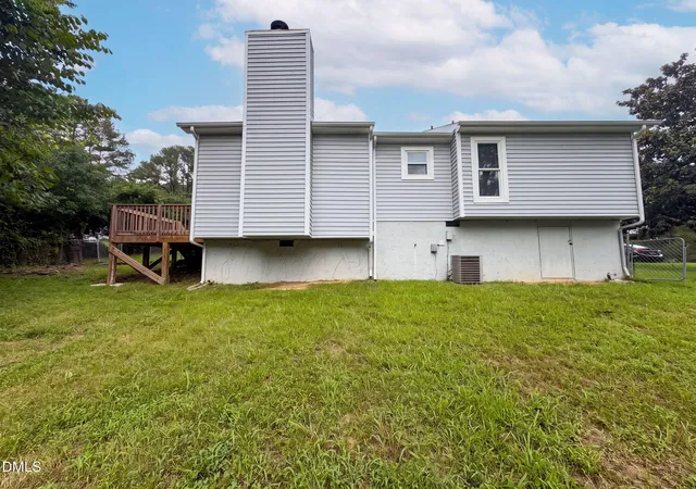 Photo 4 of Single family home for sale at 3616 Shrewsbury St, Durham, NC 27707 | MLS# 10184994 | Listing updated on 2026-09-10