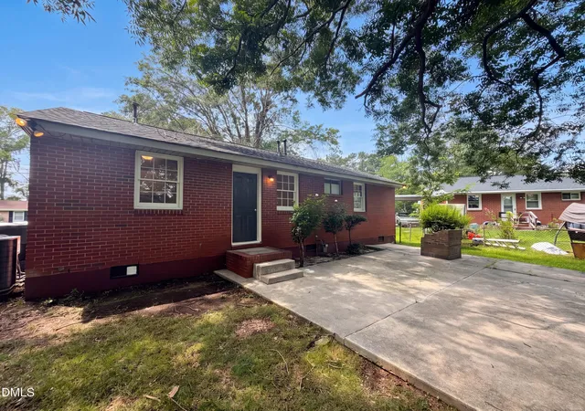 Photo 1 of Single family home for sale at 705 Peyton St, Raleigh, NC 27610 | MLS# 10185154 | Listing updated on 2026-10-01
